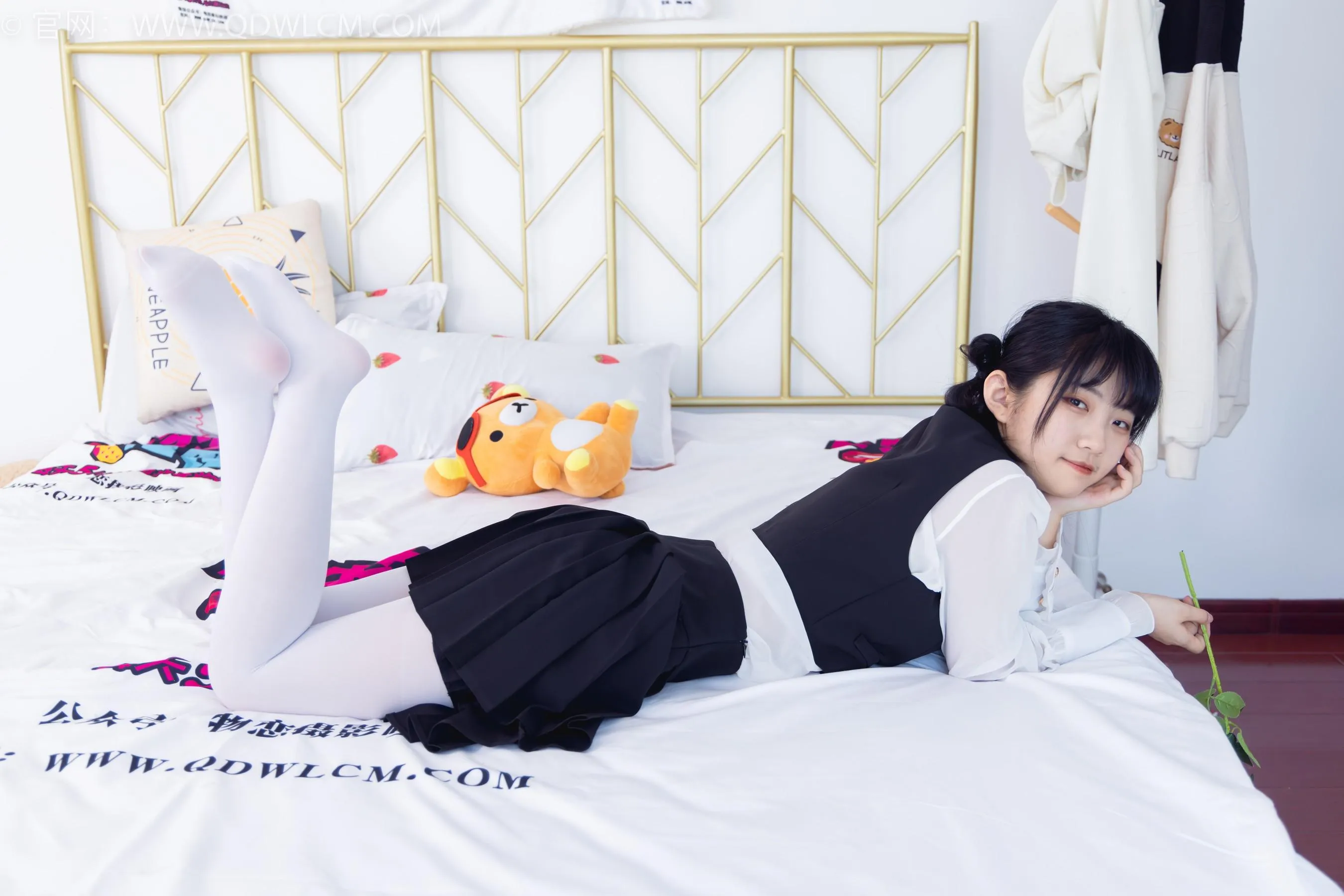 物恋传媒 NO.1555 暗月-蓝莓之恋 [155P]插图1